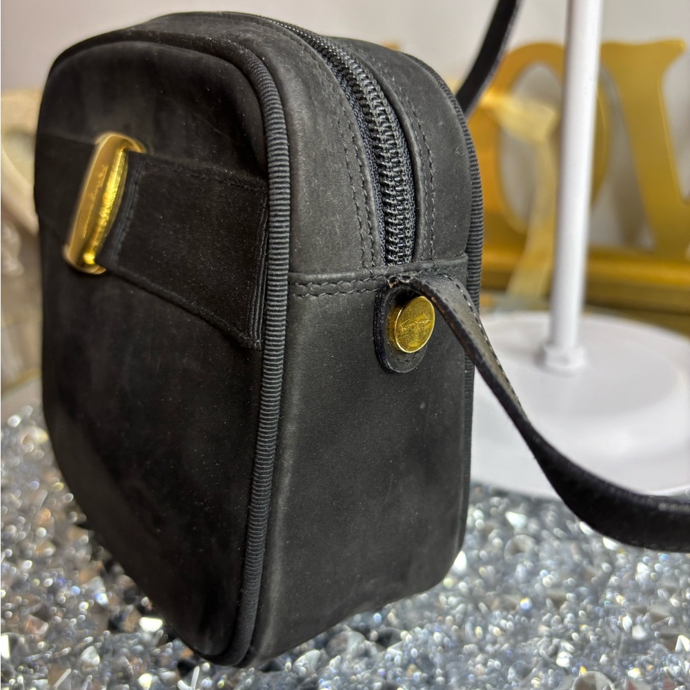 Salvatore Ferragamo vintage calfskin suede Vara shoulder bag GUC - Picture 8 of 13